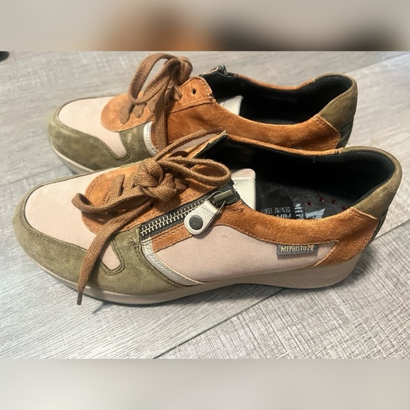 Mephisto Kim Sneakers in Loden $279 Size 7 LIKE NEW - Picture 1 of 7